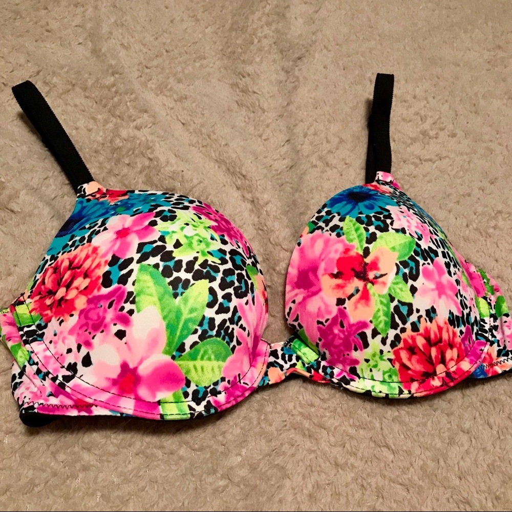 Victoria’s Secret PINK leopard 34C bra